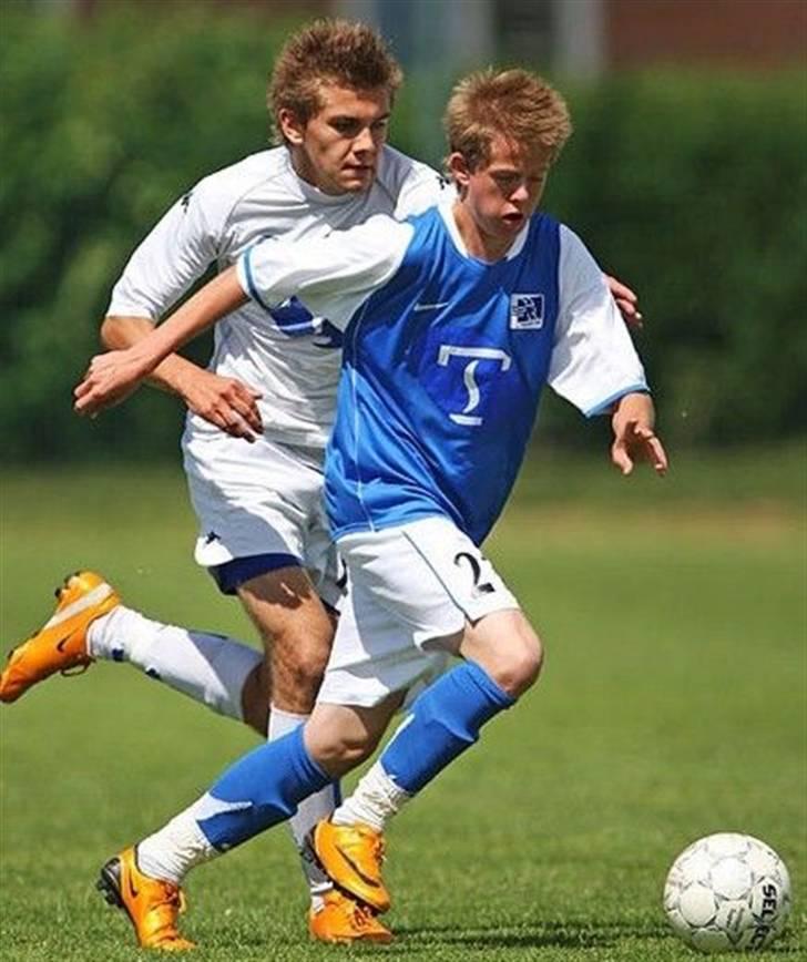 Mand kasper - min sidste kamp for lyngby inden skiftet :D vi blev danmarksmestre den dag billede 3