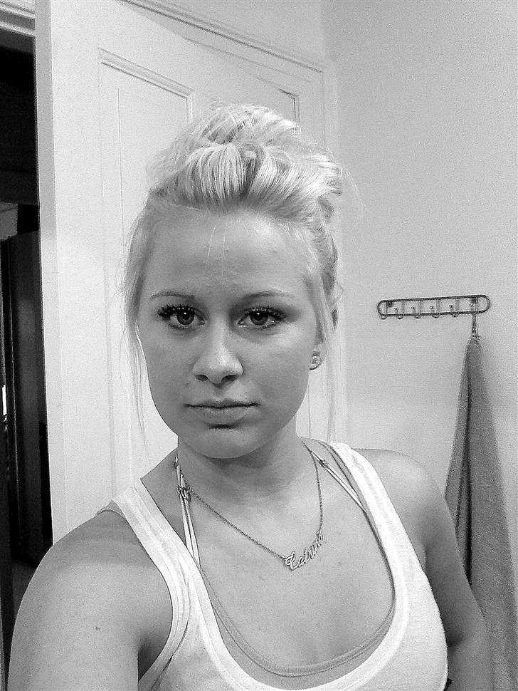 Kvinde catrine. - hvis ikke du kan tage mig når jeg er værst, fortjener du mig ikke når jeg er bedst. billede 1