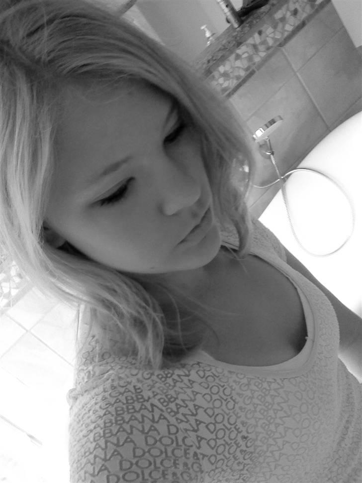 Kvinde Belinda - skriv og smid en bedømmelse! (: billede 7