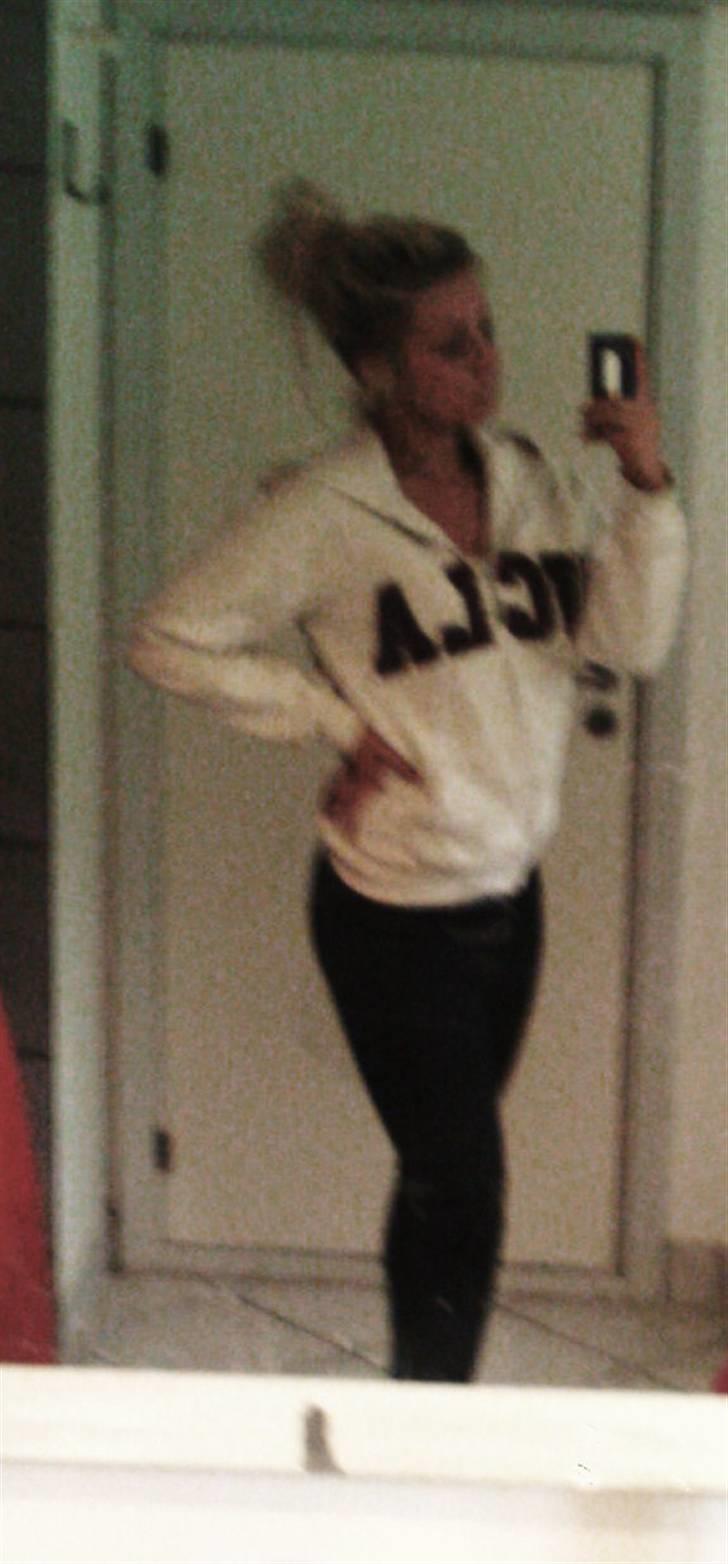 Kvinde Kamilla Rasztar - haha sjovt billede:D billede 7