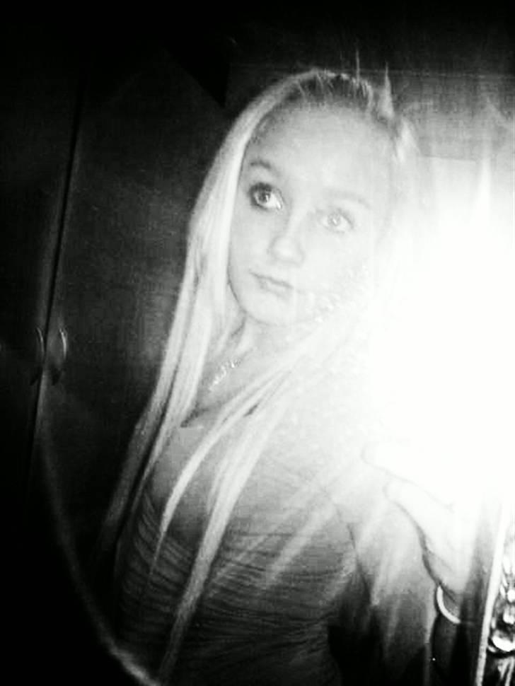 Kvinde Simone  billede 8