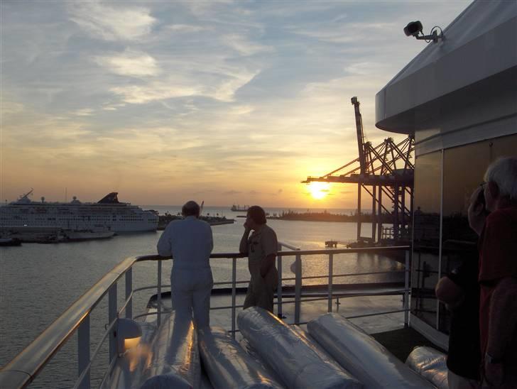 Mand Lasse Nielsen - på vej ud a haven freeport bahama til  (fort lauderdal) miami billede 6