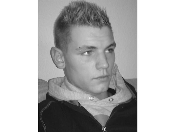 {{currentPhoto.altText}} billede {{currentPhoto.number}}