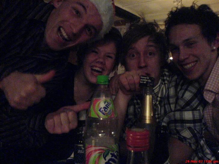 Mand Martin H - julefroskost med den gamle gym klasse, mig til højre billede 3