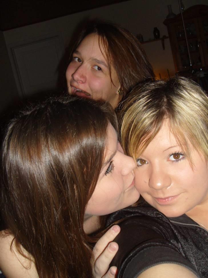 Kvinde Lisa<'3 - Bal d. 14 marts 09 xD billede 6