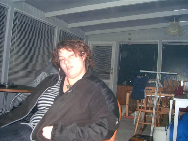 Kvinde Maria - Såden ser jeg så ud efter en lang aften ved min mor billede 7