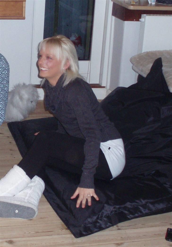 Kvinde Christina - Haha billede 8