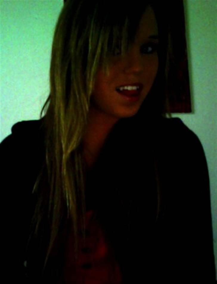 Kvinde Charlotte - D. 20 marts 2009 billede 12