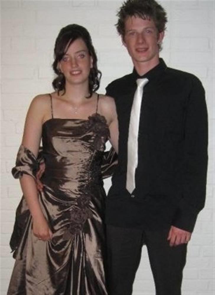 Kvinde Dorthe - Fra galle fest på skolen, kæresten og jeg billede 6