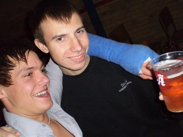 Mand Jakob Ene - Afslutnings fest på skolen. billede 6