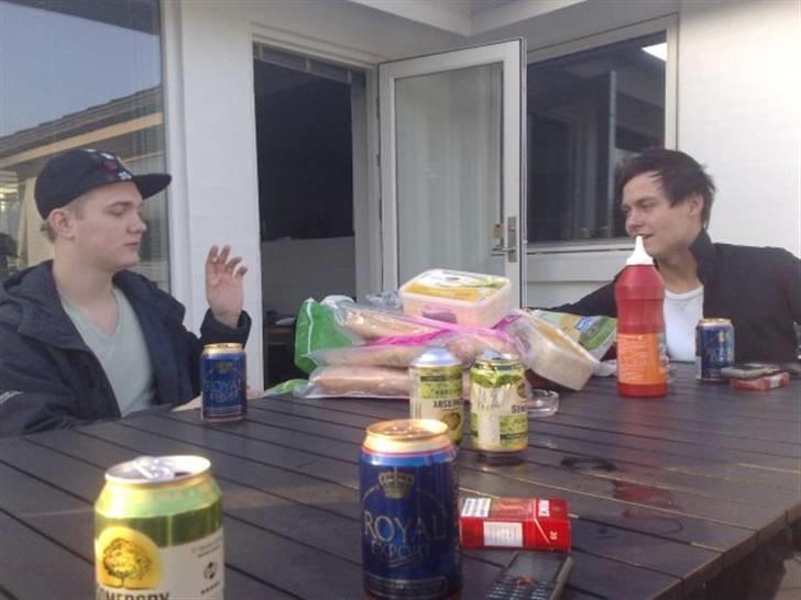 Mand Jakob Ene - Lidt hygge med drengene før vi tog i byen ;b billede 8