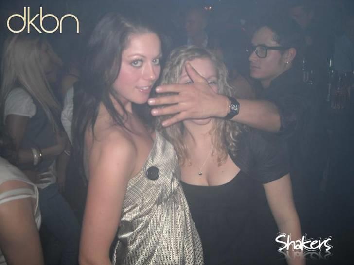 Kvinde Sara - trine, jeg + en hånd (???) billede 13