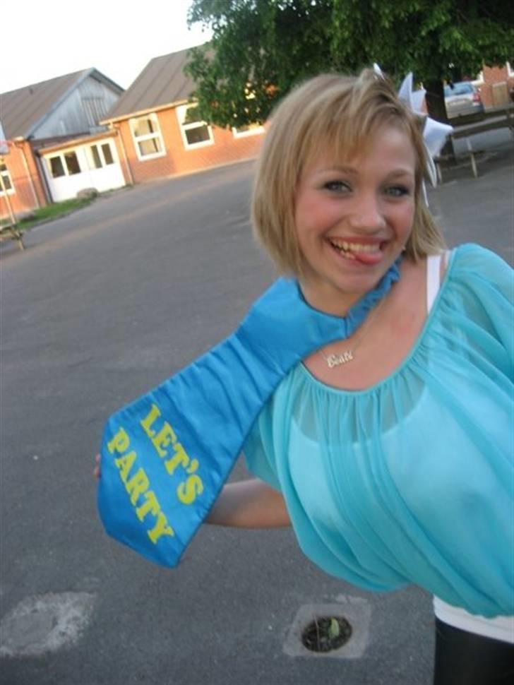 Kvinde Beate  - Festen sidste skoledag :) billede 16