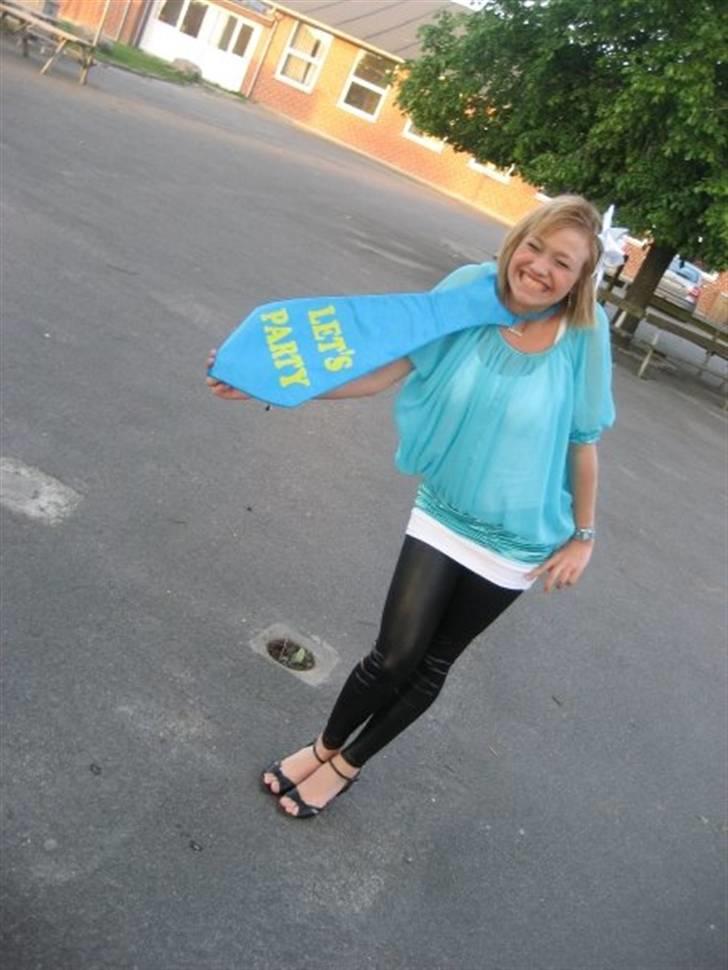 Kvinde Beate  - Festen sidste skoledag :) billede 17