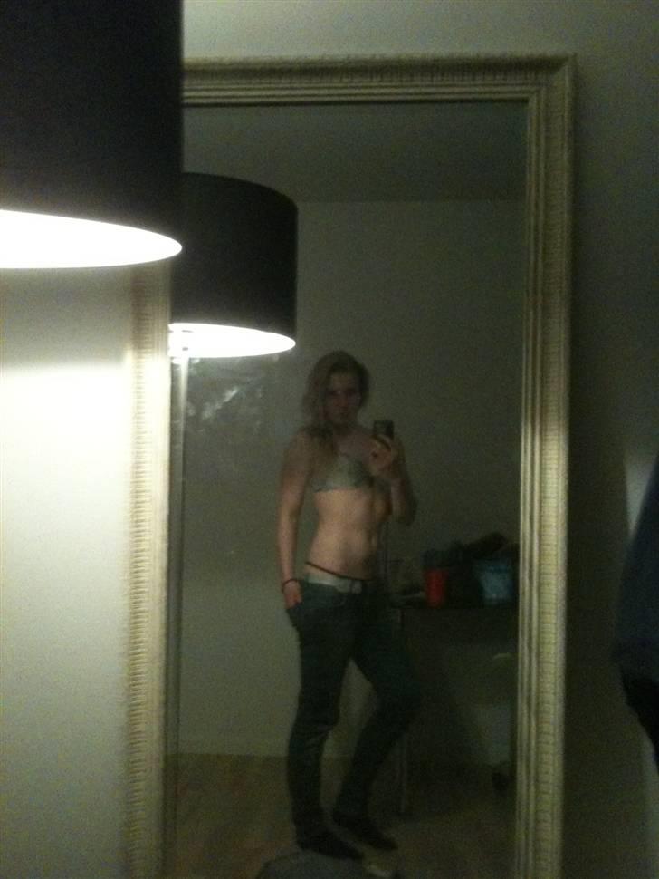 Kvinde Line  - der bliver spist is til grill aften med hhx´erne billede 18