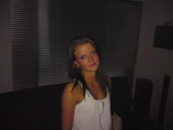 Kvinde jannika billede 1