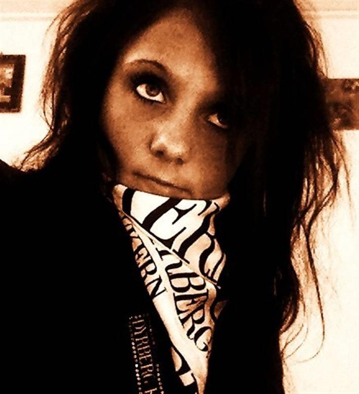 Kvinde clara billede 6