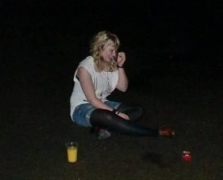 Kvinde Sara - også til venindens 18 års.. *vupsi* ;p hehe billede 4