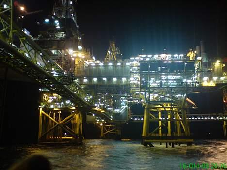 Mand henrik - arbejder på boreplatform  billede 7