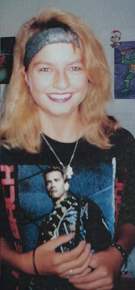 Kvinde **Kennel Proud Danish** - 14 år og lige kommet hjem fra australien, derfor det kæmpe smil ;o) billede 6