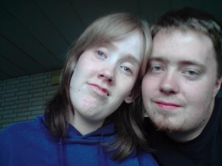 Kvinde Camilla Elkjær nielsen - Er vi dog ikke søde sammen billede 8