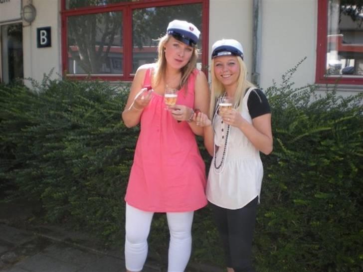 Kvinde Nanna Nim - Student :) billede 2