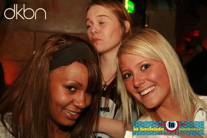Kvinde Isaa - Meeeeget gammelt.. men godt ;) billede 3