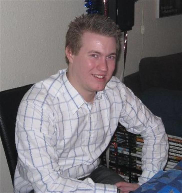 Mand Lars Elley - Nytår 08/09 billede 1