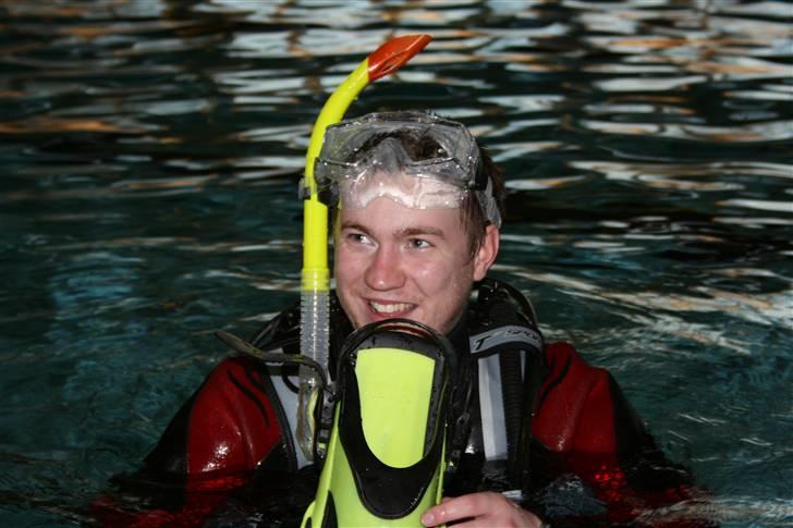 Mand Lars Elley - Endelig i vandet! billede 4