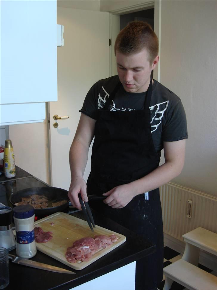 Mand Lars Elley - Ja, jeg laver også mad af og til! billede 6