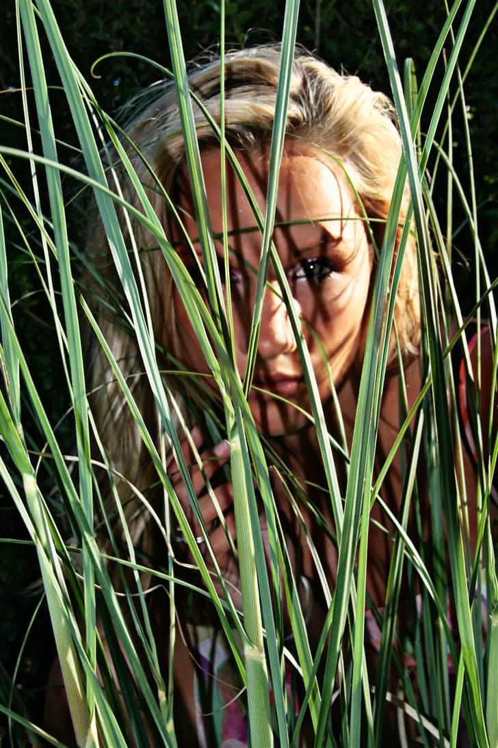 Kvinde emilie - fotograf: Simone Djervad  billede 3