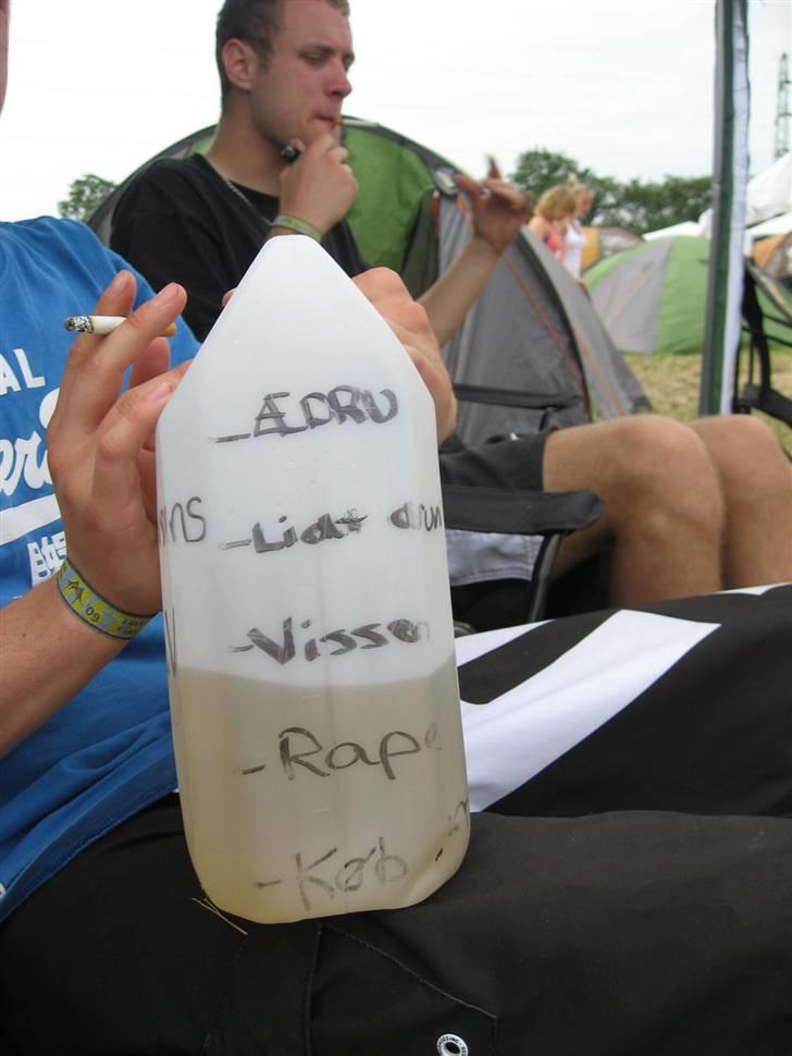 Mand LarsM - Vores vin "flaske" fra roskilde... - Ædru - Lidt drunk - Vissen - Rape - Købe mere ;) billede 11