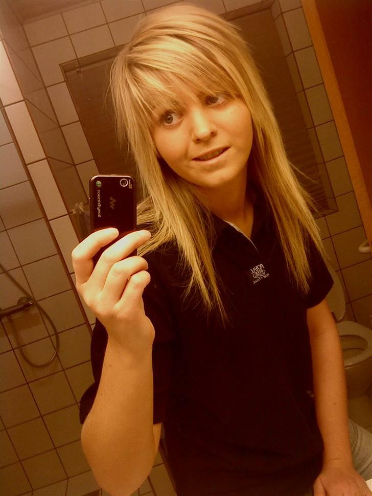 Kvinde Mette Astrup - inden arbejde, da jeg arbejdede i et bowling center billede 5