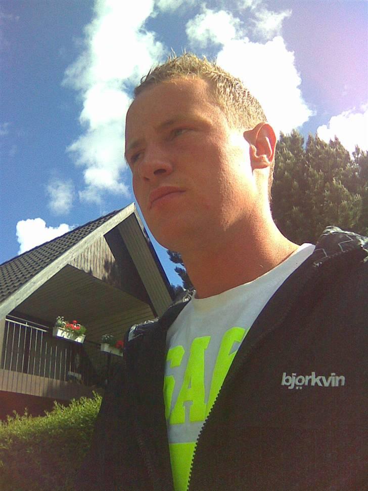 Mand nic billede 4