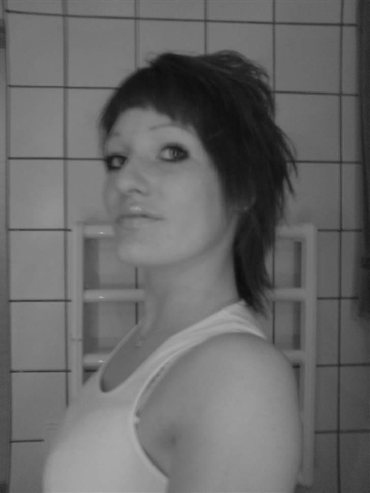Kvinde Lina billede 2