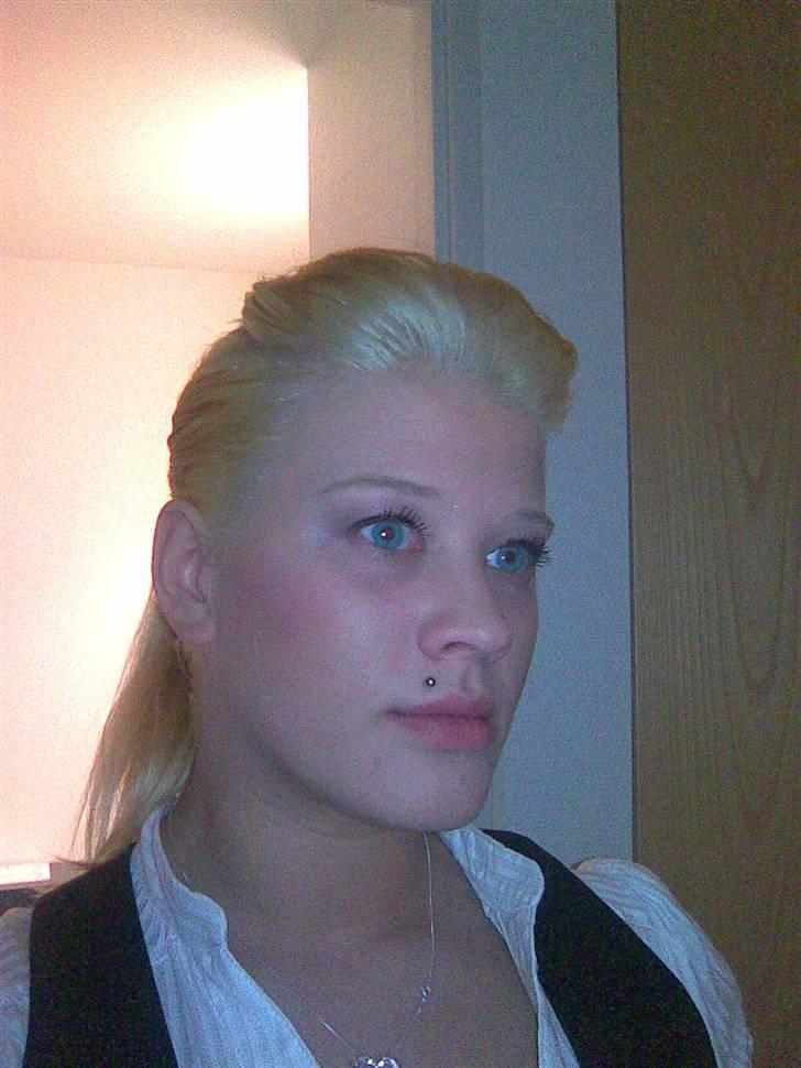 Kvinde Iben - Firma julefrokost i Vejle.  billede 7