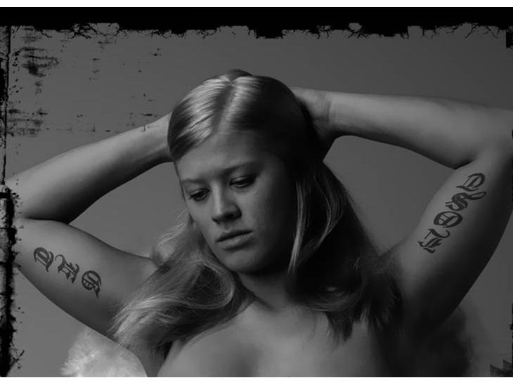 {{currentPhoto.altText}} billede {{currentPhoto.number}}