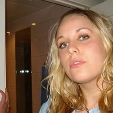 Kvinde Kristine-Sofie