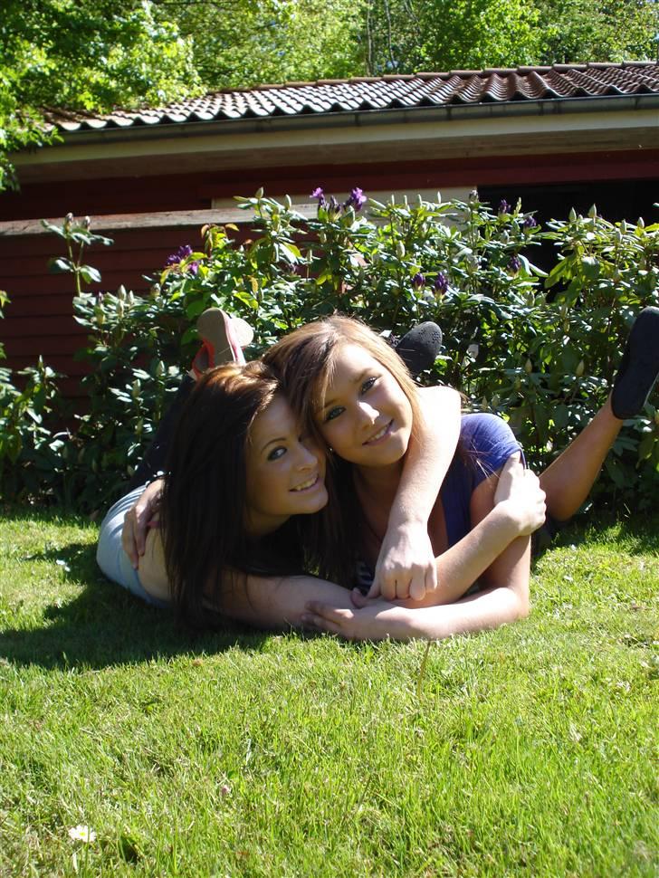 Kvinde Aniikaa <3 - bedsteveninden & mig  (:  billede 17