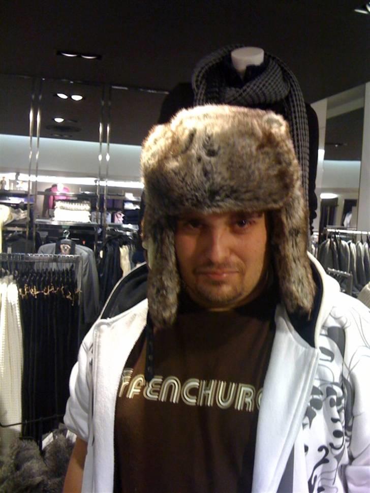 Mand Jannik sørensen - sluppet løs i london billede 1