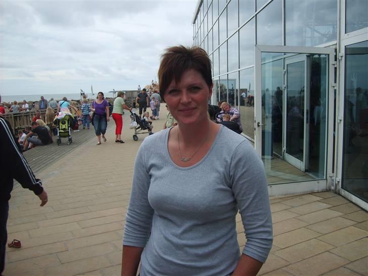 Kvinde birgitte larsen billede 4