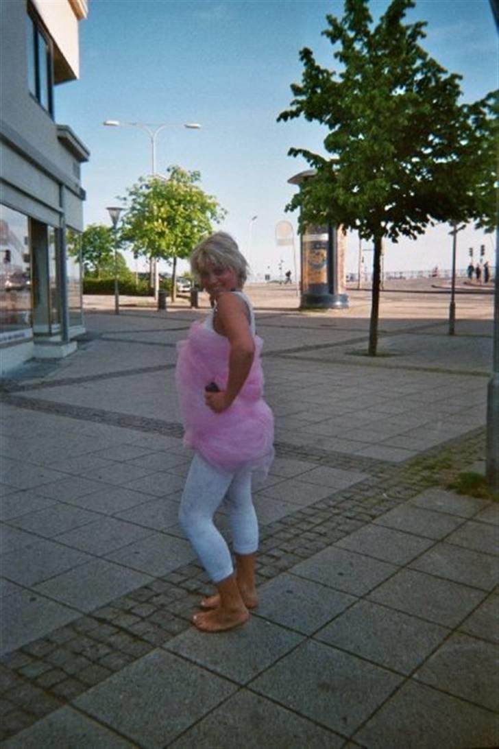 Kvinde Ditte - Jeg til Karneval 2009 i Ålborg.  billede 11