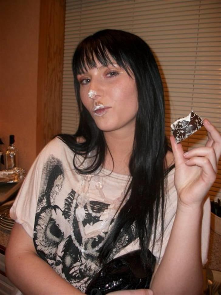 Kvinde Line billede 14