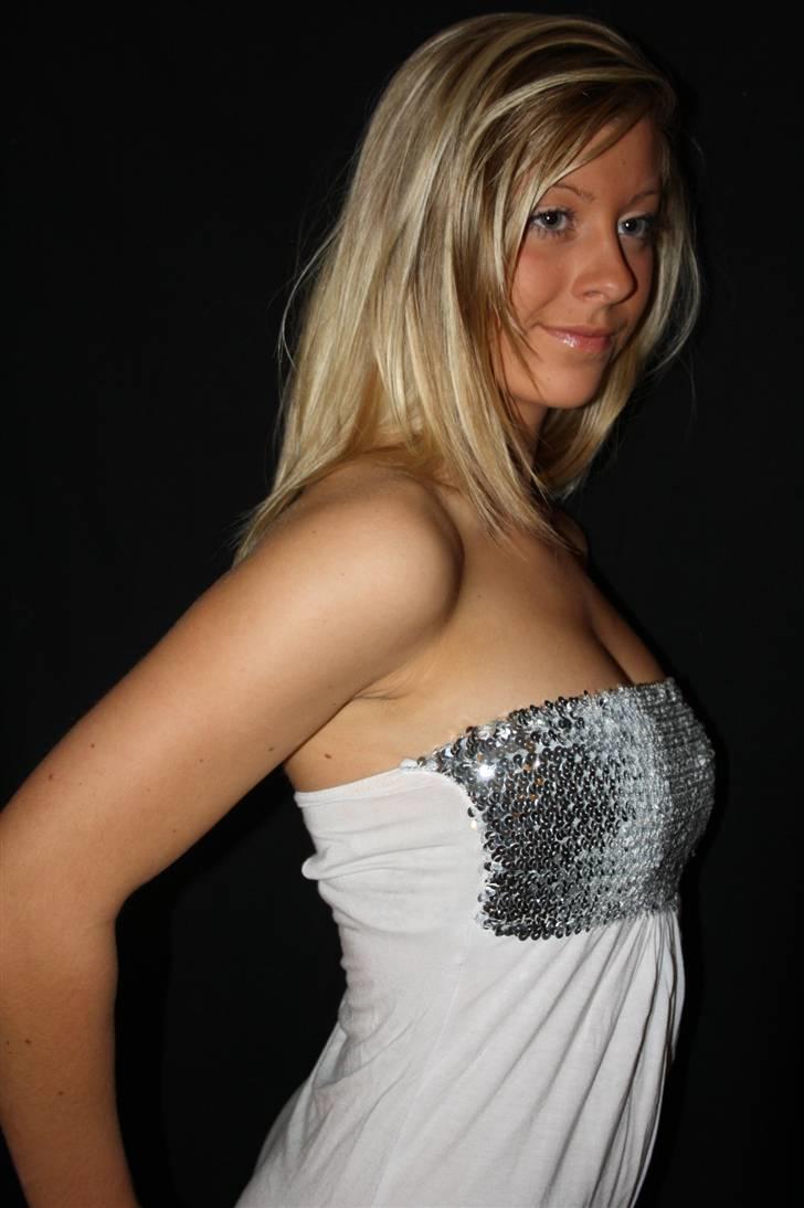 Kvinde Regitze billede 19