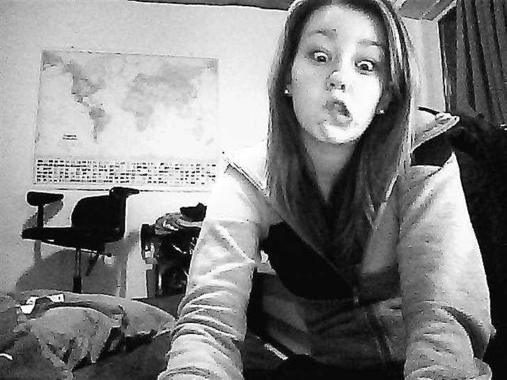 Kvinde Line  billede 2