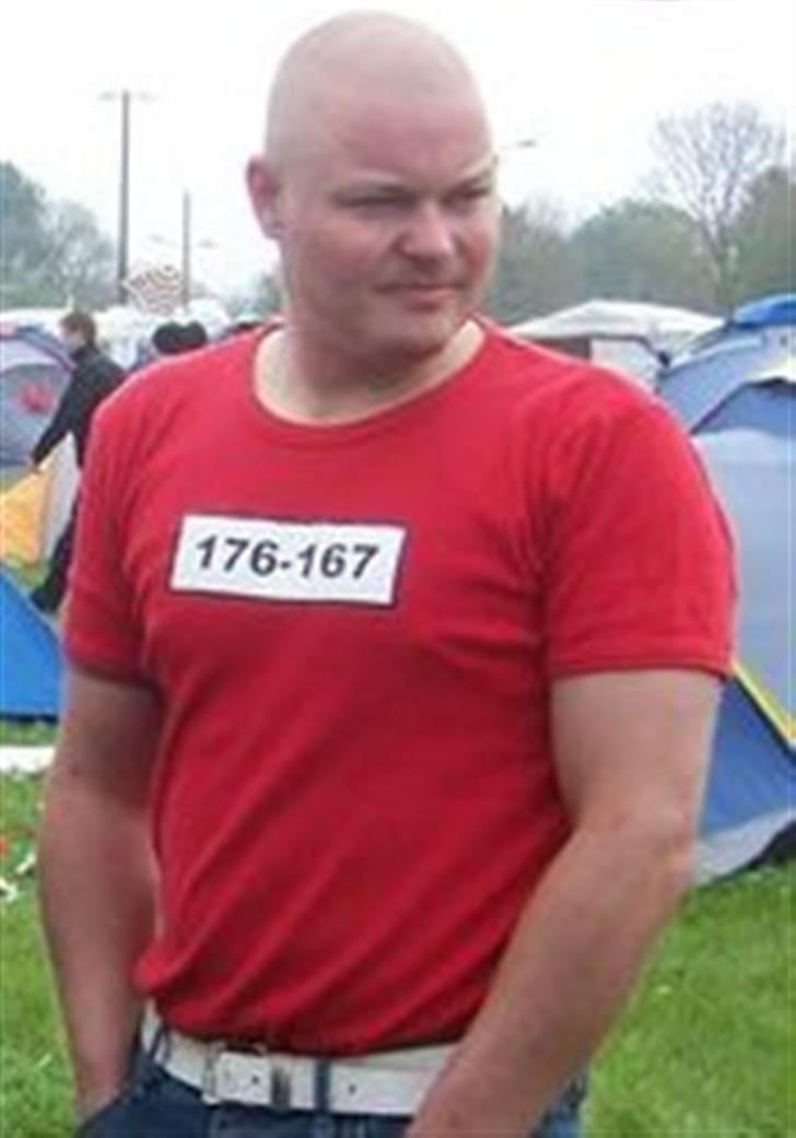 Mand ham selv - Bjørnebandit.

104 kg billede 1