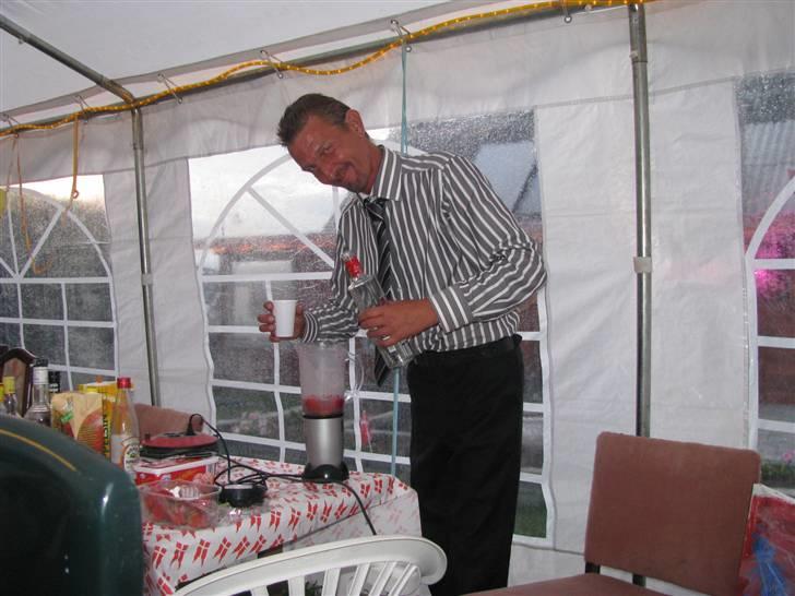 Mand bo j - ingen fødselsdag uden der skal mixes nogle drinks ...ss billede 4