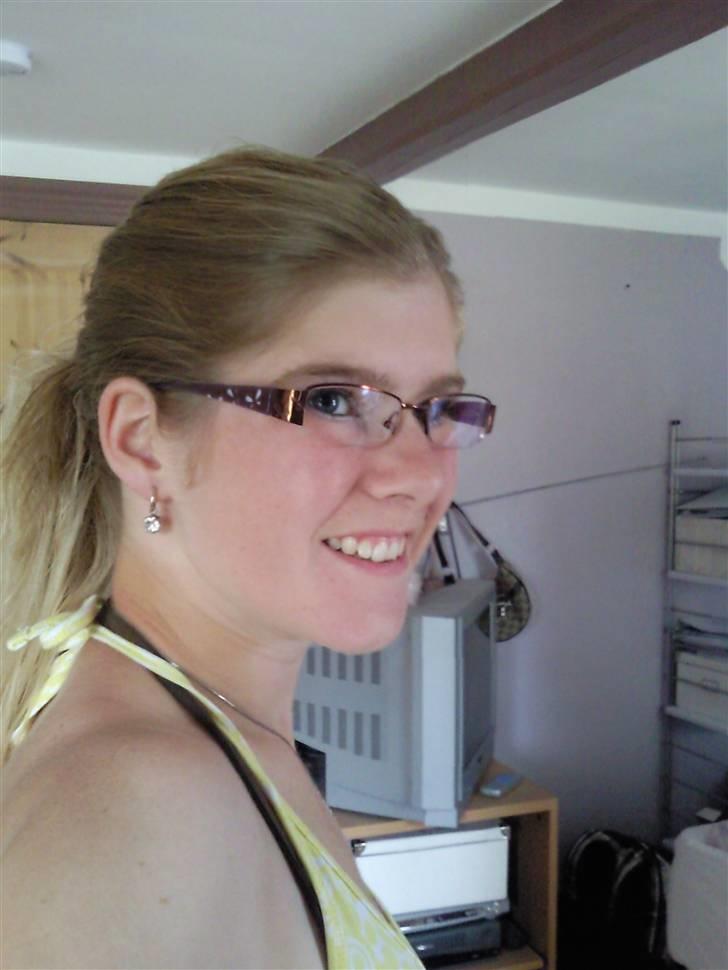 Kvinde Joan - Sommer 09 billede 4