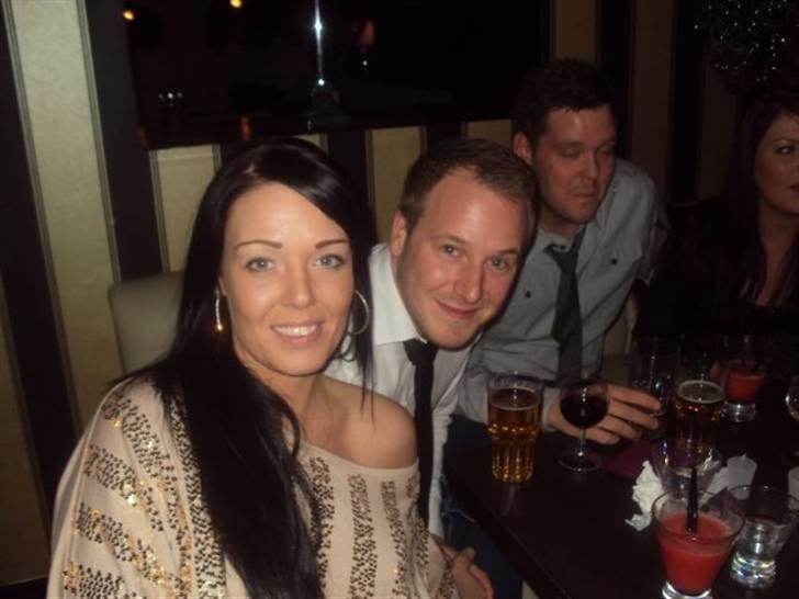 Mand Kasper - Min smukke søster, Mads jeg og eksen i hjørnet af billedet.. billede 2