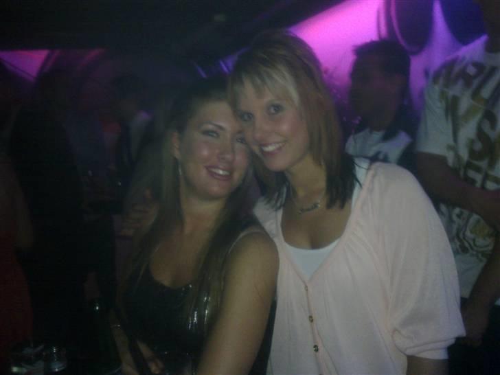 Kvinde Karina Mayland billede 3